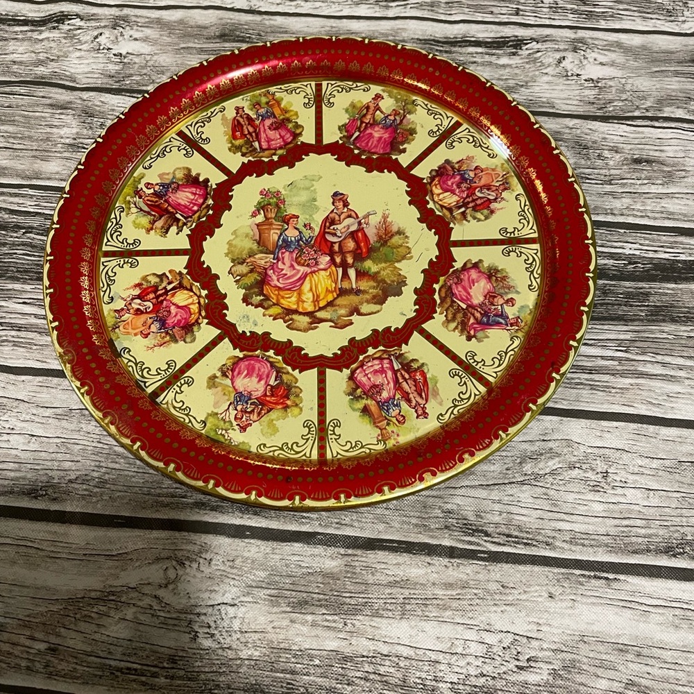 Elite. Plate